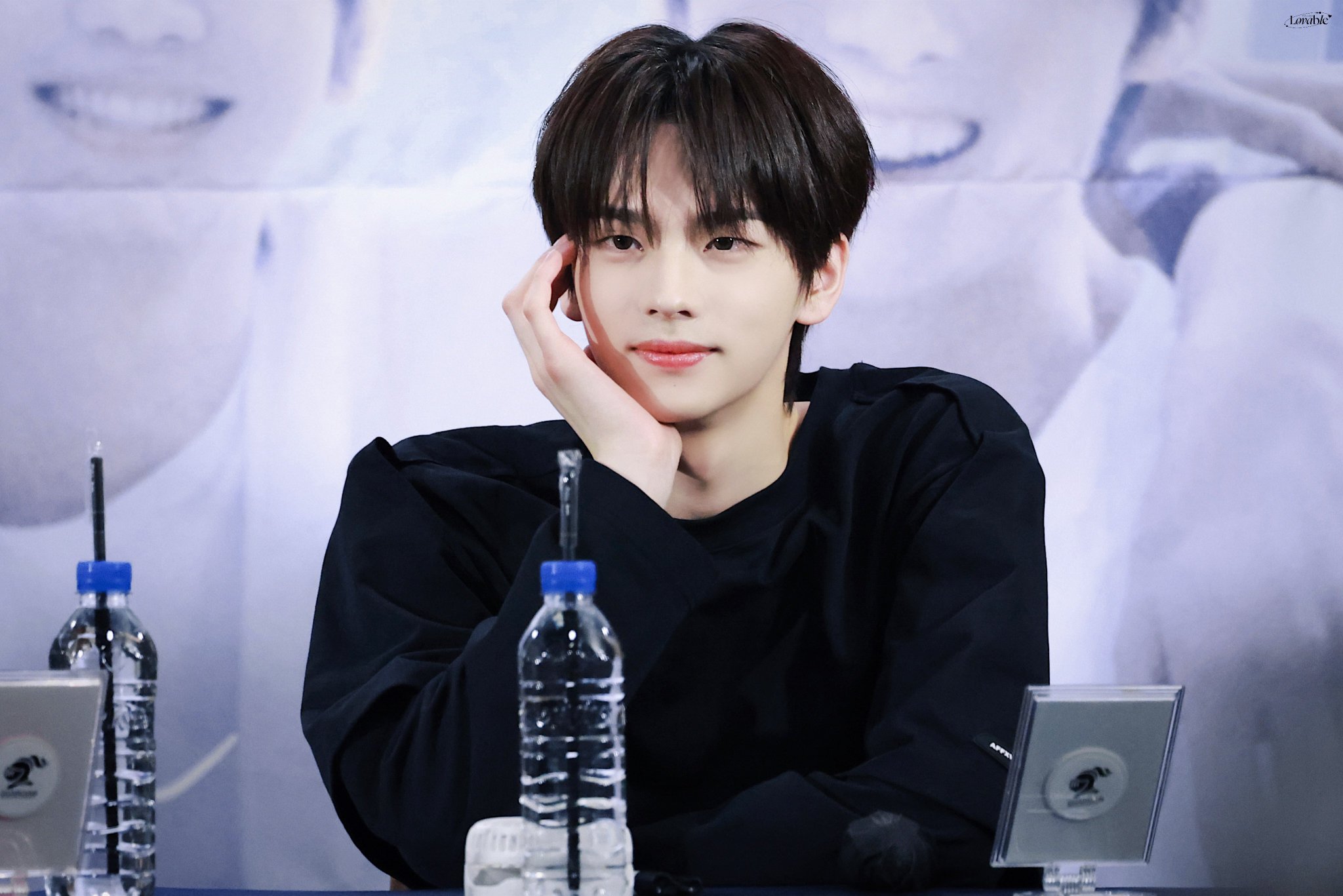 [잡담] 첫 팬싸가 너무 심하게 귀여운 남돌 | 인스티즈