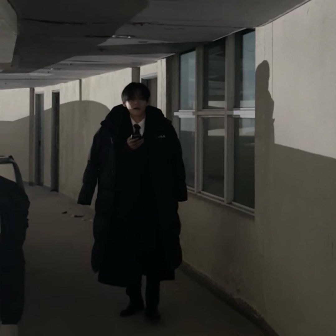 [정보/소식] 방탄 뷔 인스타 올라왔다! (럽윈올) | 인스티즈