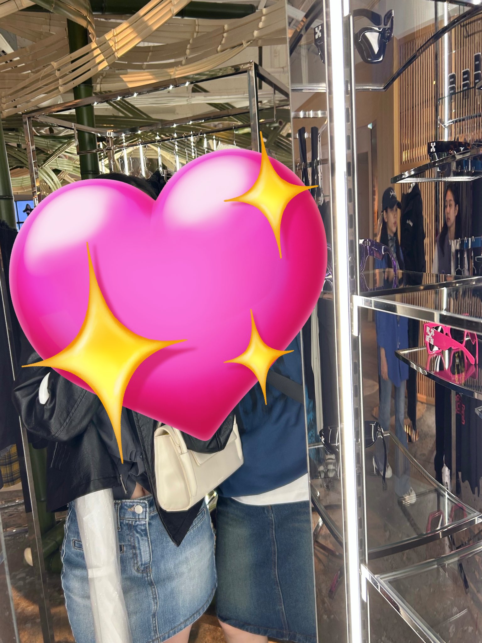 [잡담] 제니랑 지수 목격담 봤는데 내가 다 열받아..... | 인스티즈