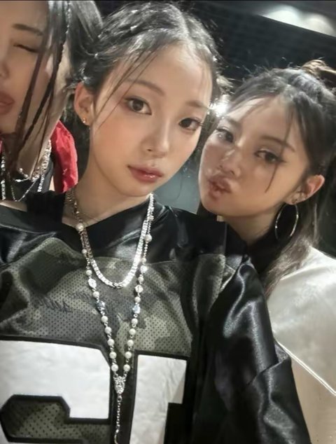 [잡담] 뭐야 테디 여돌 사진 야금야금 풀리네 | 인스티즈