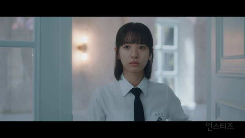 투표로 왕따뽑아 따돌리는 잔혹한 서바이벌전쟁 <피라미드게임> (+장원영 언니+신슬기 나옴) | 인스티즈