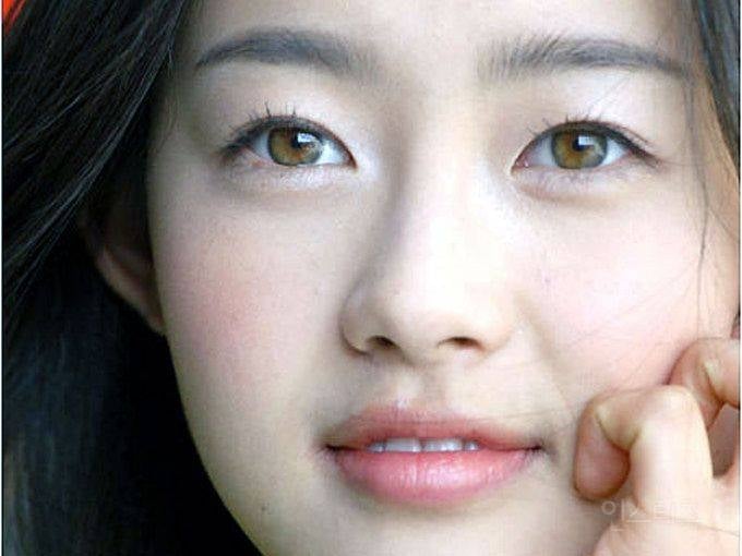 한국에 몇 없는 '헤이즐색 눈' 을 가진 연예인 세명 | 인스티즈