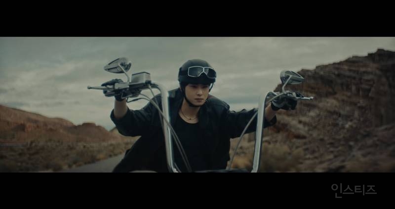 방금 막 공개된 차은우 첫 솔로 앨범 뮤비.ytb | 인스티즈