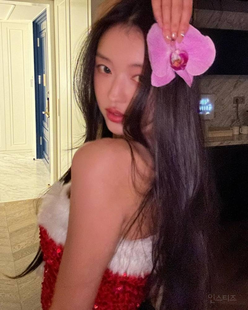 확신의 흑발 앰버서더라는 오마이걸 유아.jpg | 인스티즈