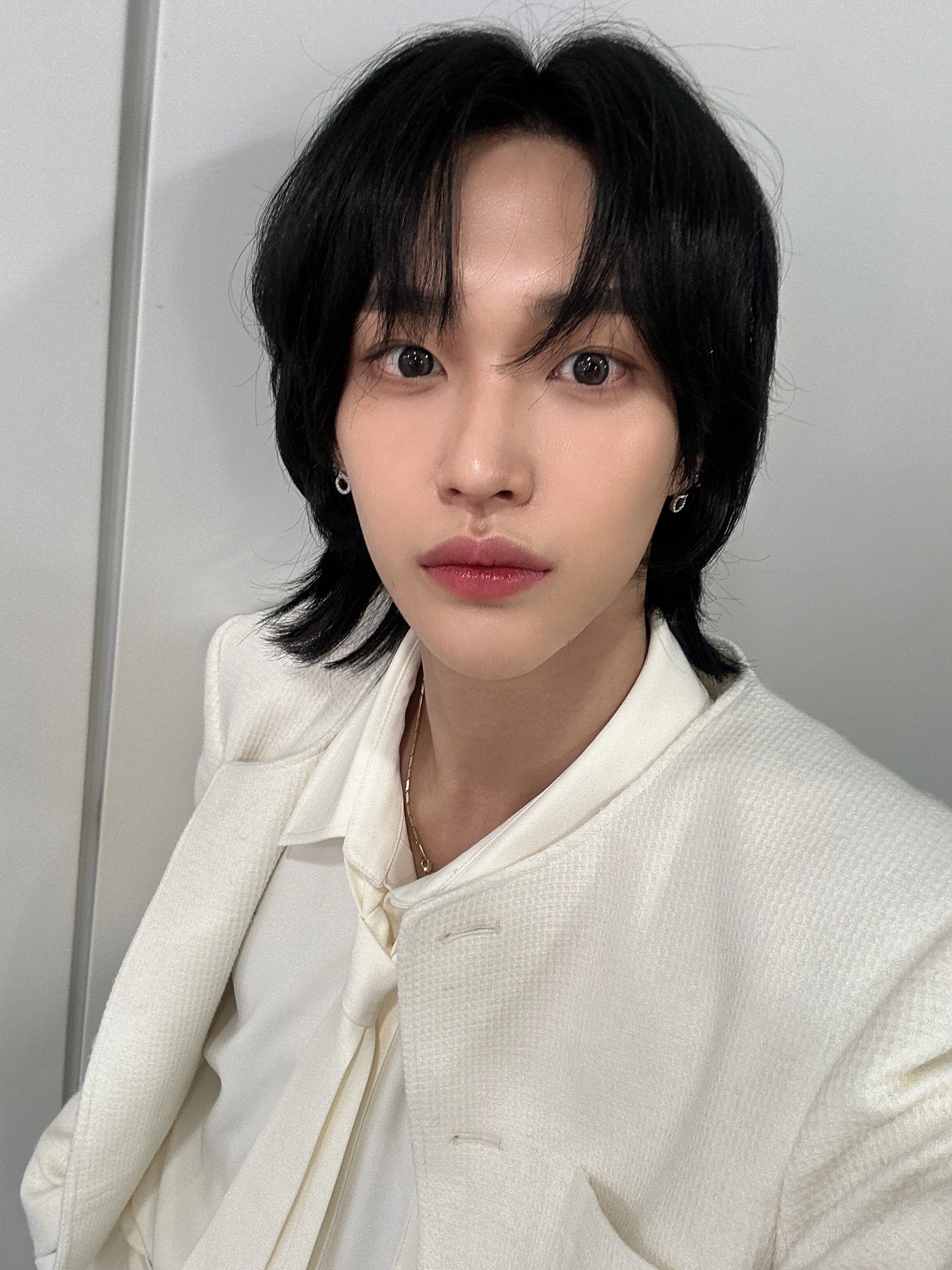 [잡담] 원빈 눈 진짜 이래???? | 인스티즈