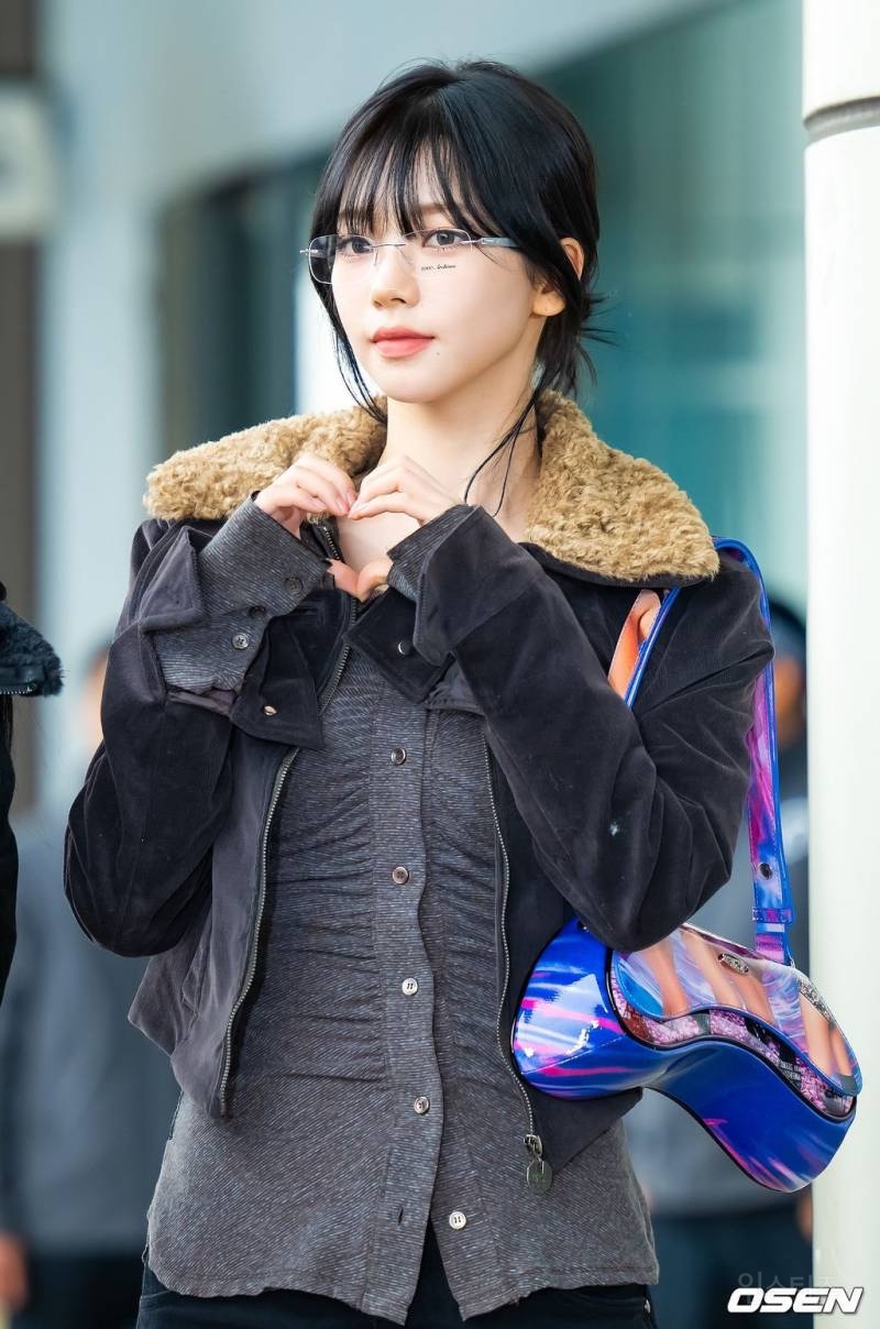 오늘자 카리나 일본 출국 기사사진jpg | 인스티즈