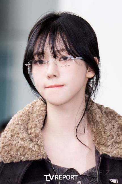 오늘자 카리나 일본 출국 기사사진jpg | 인스티즈