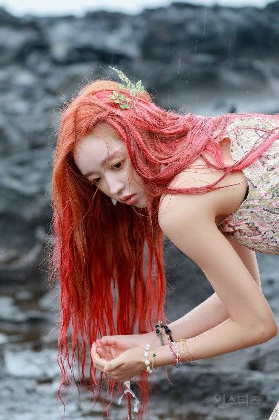 확신의 흑발 앰버서더라는 오마이걸 유아.jpg | 인스티즈