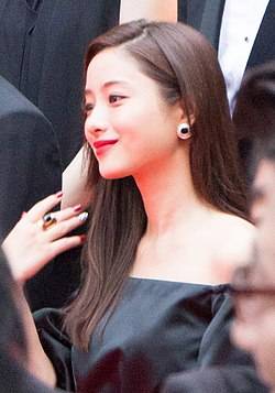 이런 얼굴형이면 어떤 헤어가 젤 잘 어울리니ㅠㅠ | 인스티즈