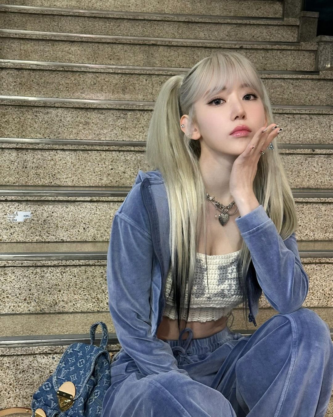 [잡담] 오늘 사쿠라 무대의상(상의) 본인이 뜬거래 | 인스티즈