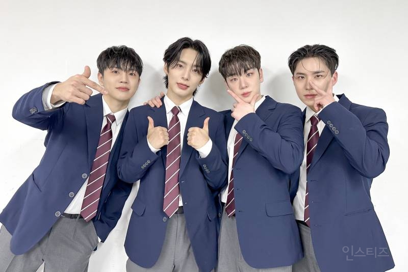 뭔가 소소하게 의외인 아이튠즈 월드 뮤직 어워드 순위.jpg | 인스티즈
