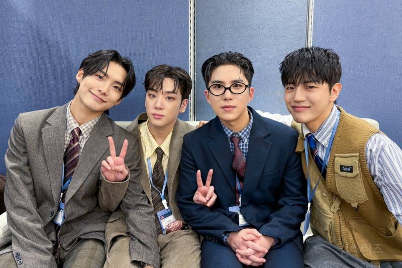 팬들이랑 뮤비 찍은 7년차 아이돌 | 인스티즈