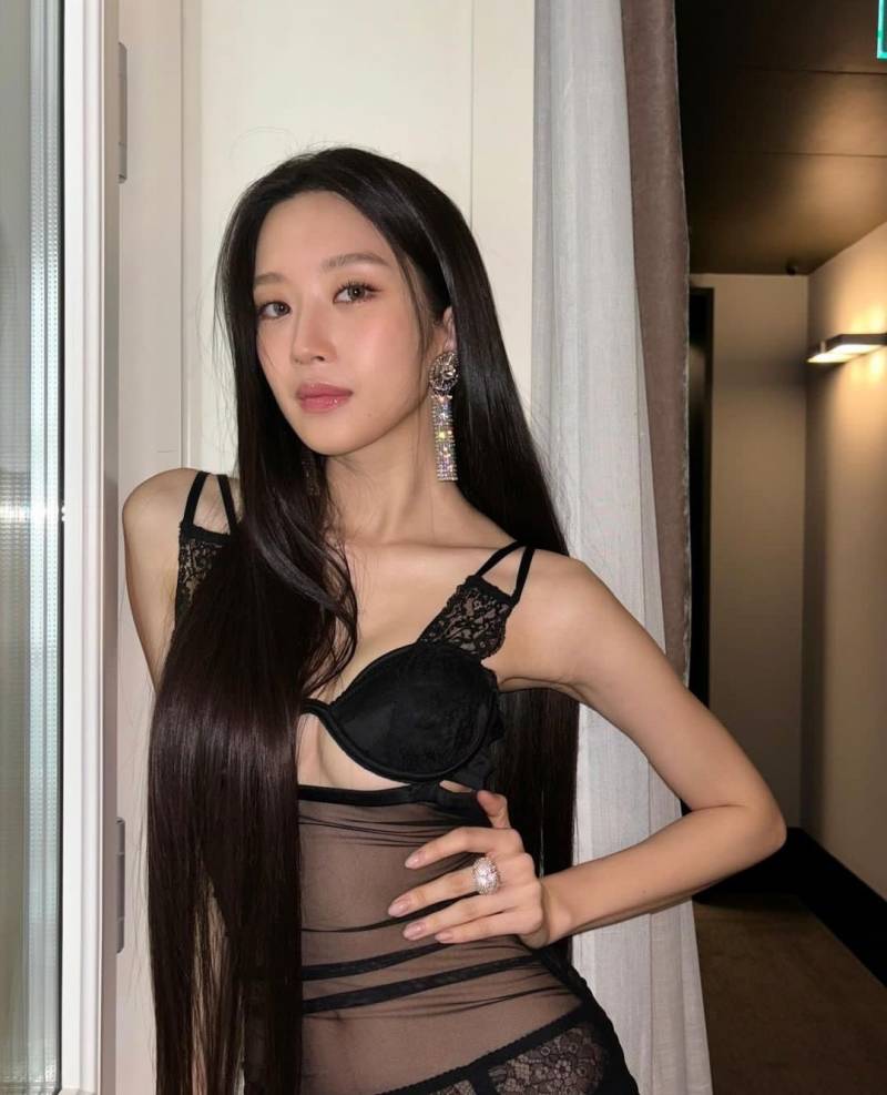 현재 반응터진 문가영 돌체앤가바나 패션쇼 의상.jpg | 인스티즈