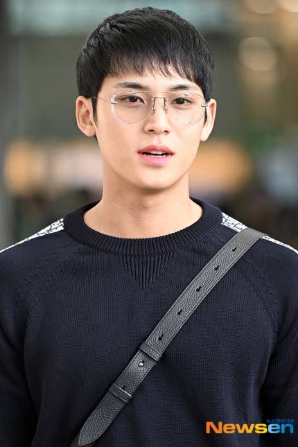현재 패션계를 강타한 안경 패션.JPG | 인스티즈