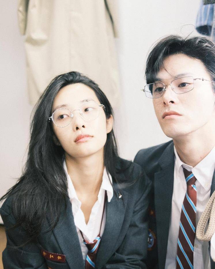 현재 패션계를 강타한 안경 패션.JPG | 인스티즈