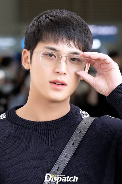 현재 패션계를 강타한 안경 패션.JPG | 인스티즈