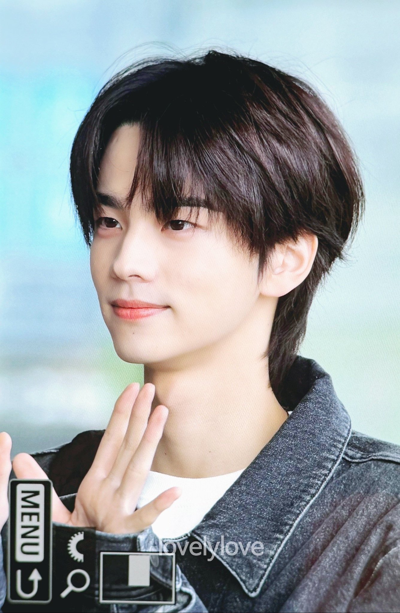 [잡담] 투어스 신유 출국 짤 개이쁘네 | 인스티즈