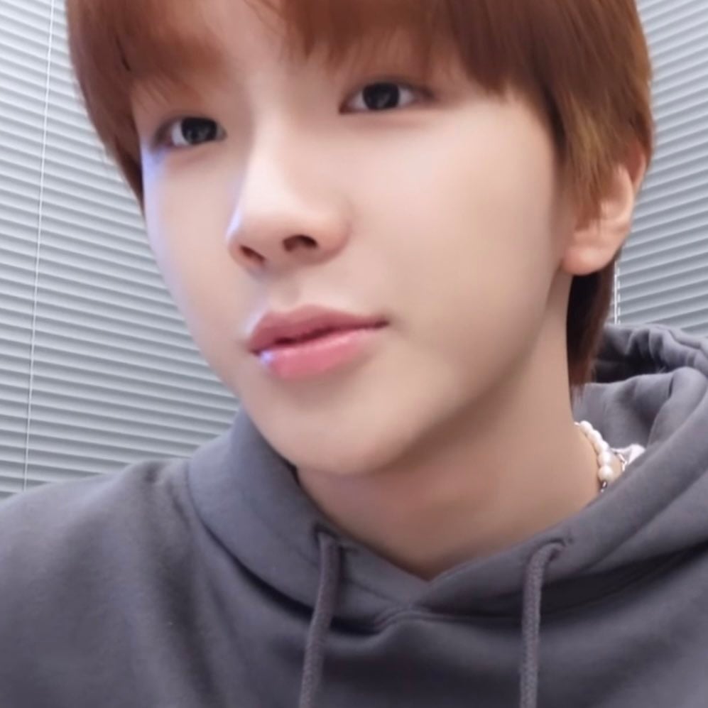 [잡담] 김운학이 너무 좋다.. 진짜 어떡함 나ㅠㅠㅠ | 인스티즈