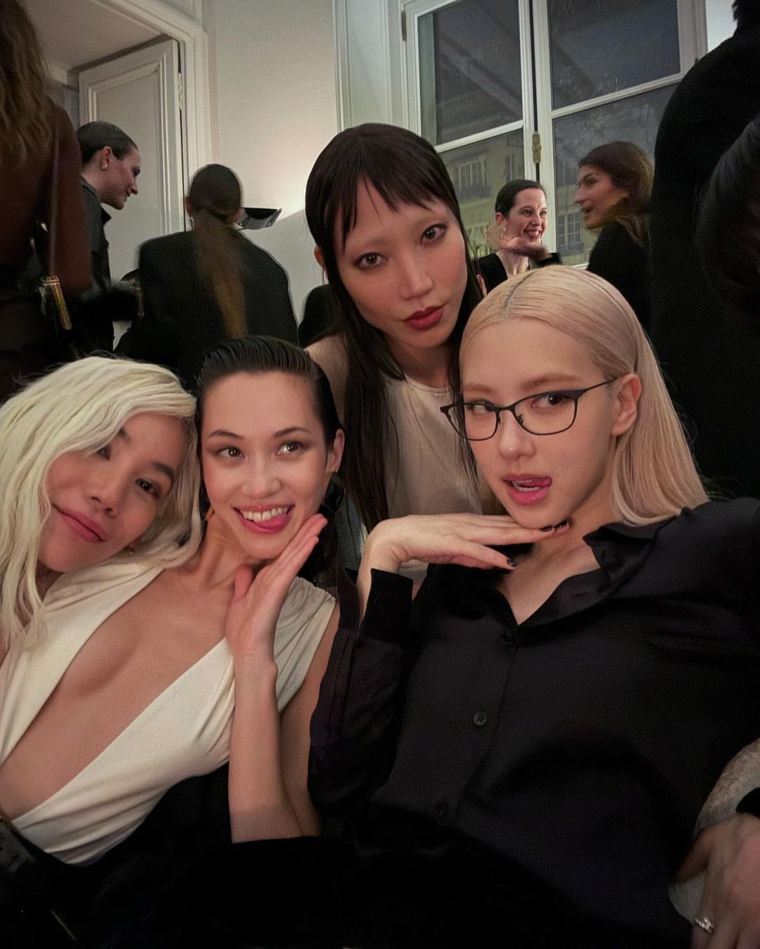 [정보/소식] 오늘 로제 인스타 업뎃 | 인스티즈