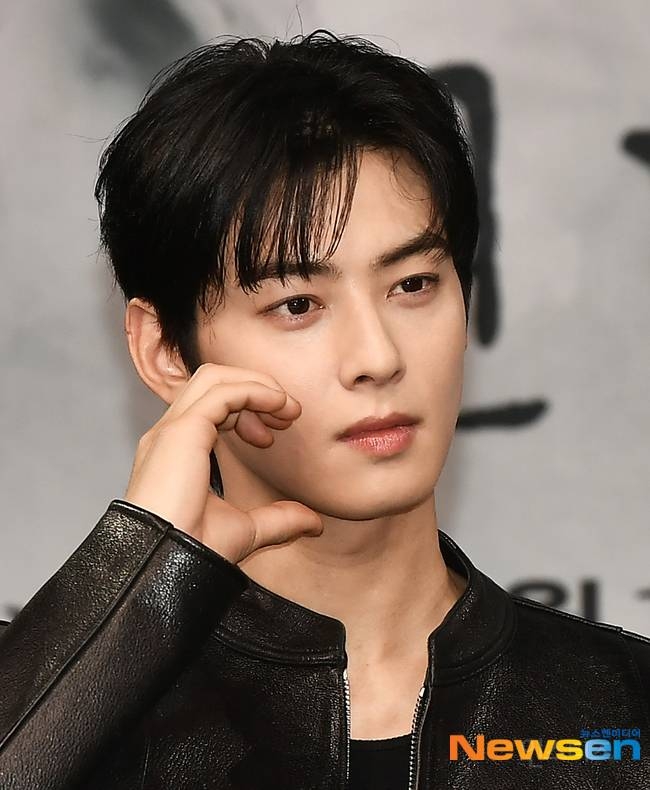 차은우 데뷔 초 최근 얼굴 차이.jpgif | 인스티즈
