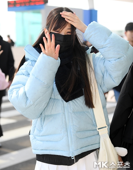[정보/소식] 오늘 장원영 대만 출국 기사사진 | 인스티즈