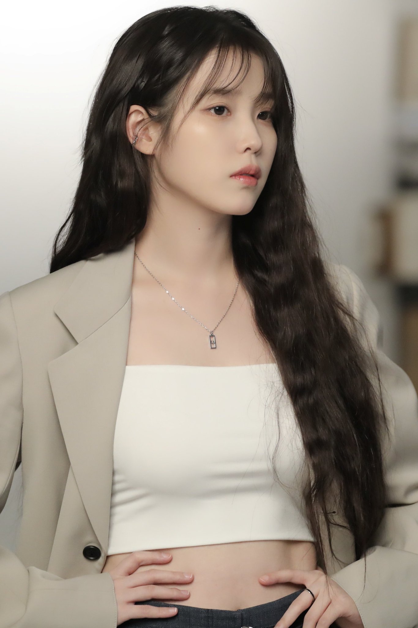 [잡담] (스포) 아이유 콘서트 의상에(셋리 스포 내용 있음) | 인스티즈