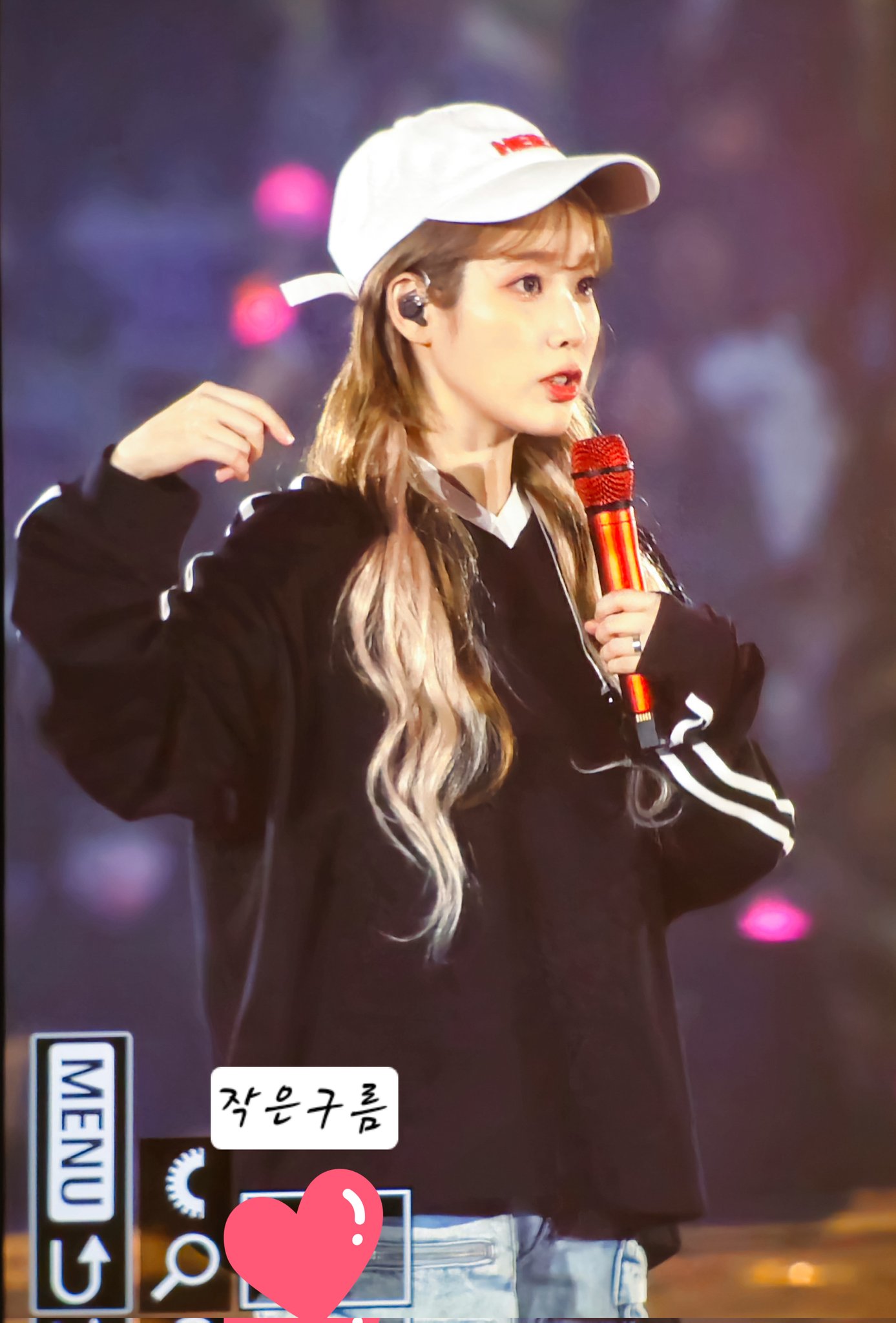 [잡담] 어제자 아이유 첫콘서트 프리뷰jpg | 인스티즈