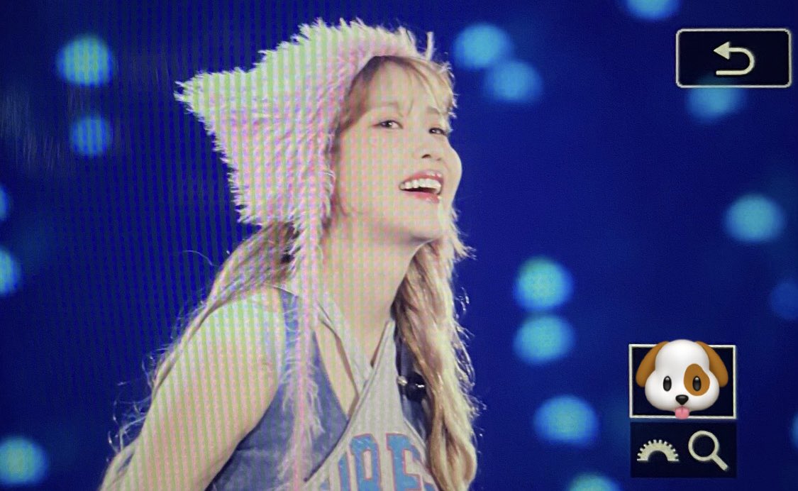 [잡담] 어제자 아이유 첫콘서트 프리뷰jpg | 인스티즈