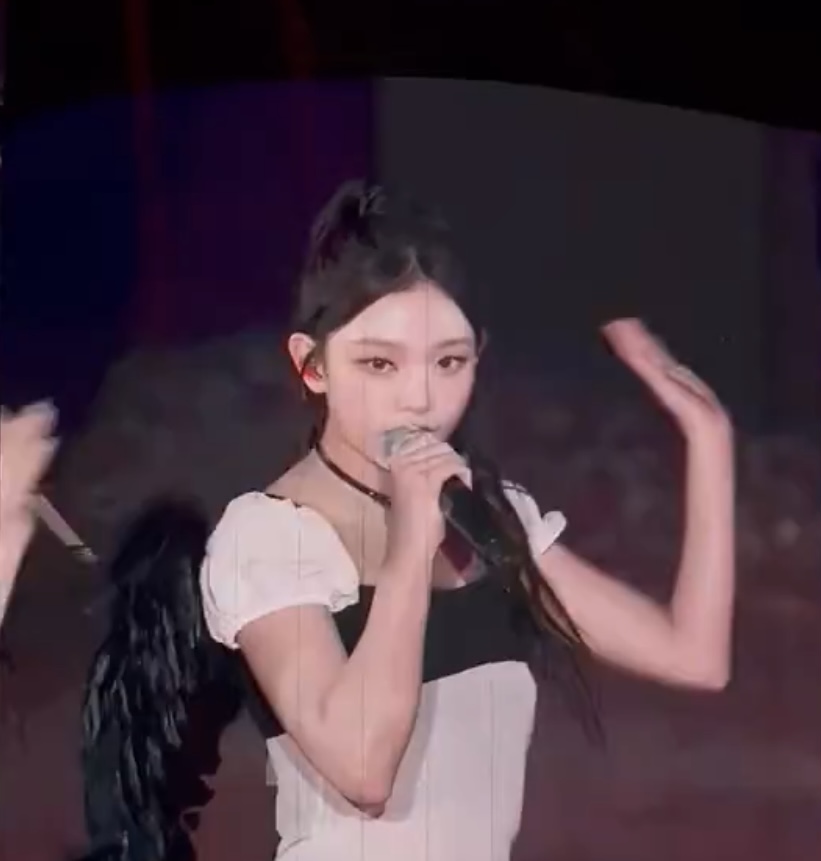 [잡담] 어제 아이유콘에서 폼미쳤다는 뉴진스해린.. | 인스티즈