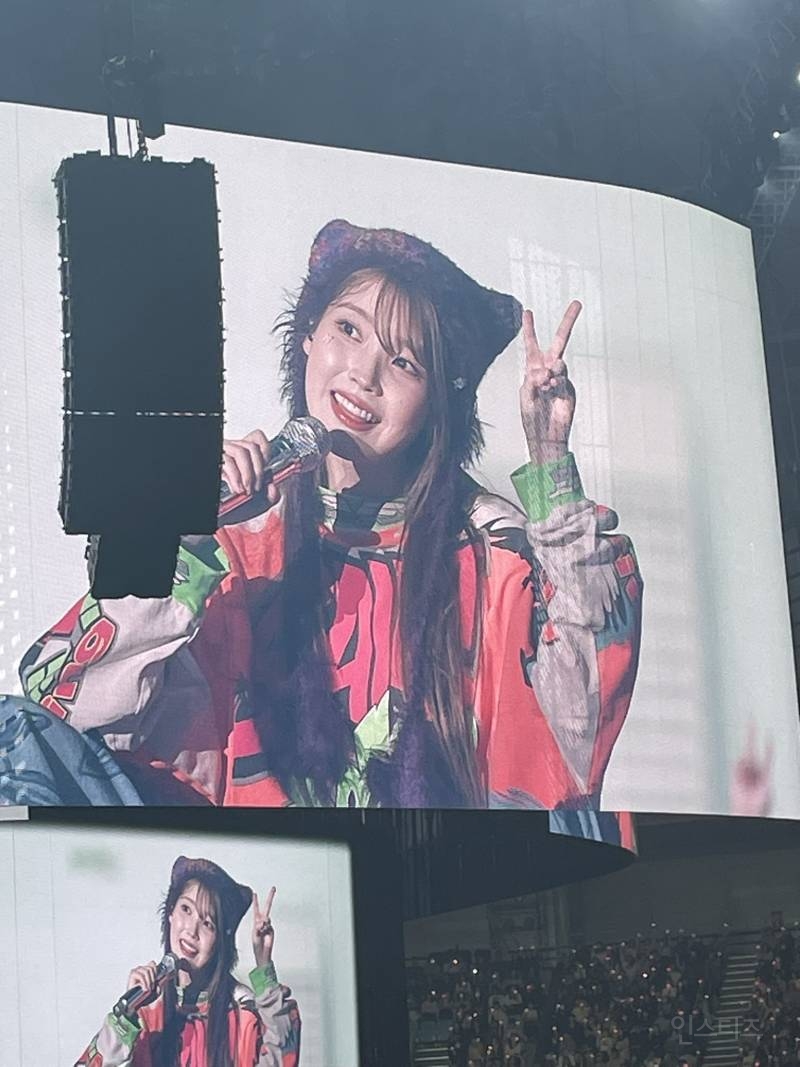 어제자 아이유 H.E.R 콘서트 전광판jpg | 인스티즈