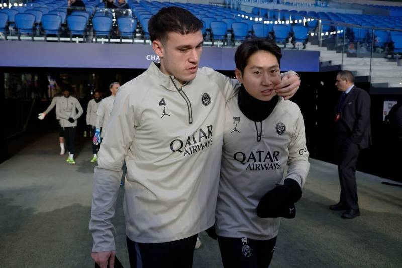 [잡담] 음바페 또 이강인 볼따구 만지네 | 인스티즈