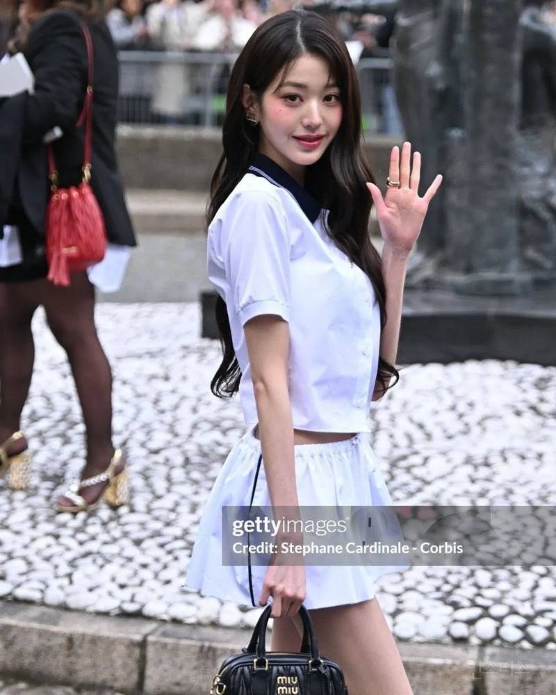 어제자 미우미우 패션위크 장원영 게티사진jpg | 인스티즈