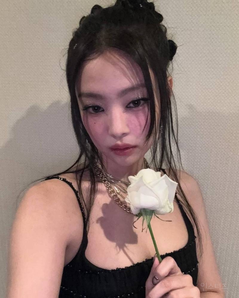 오늘자 제니 인스타 업뎃jpg | 인스티즈