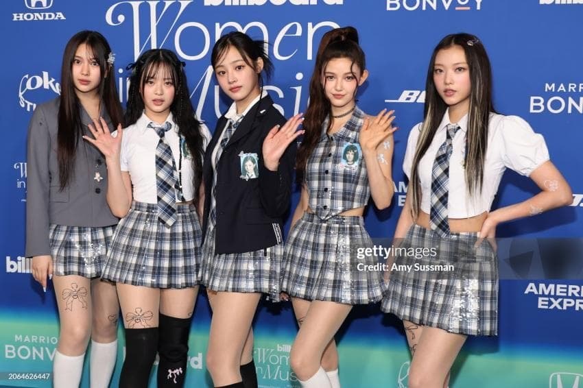 [마플] 최근 뉴진스도 르세라핌도 그렇고 여돌들 교복크롭 그만 입히면 안되나ㅠㅜ | 인스티즈