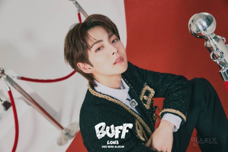 데뷔 1년차에 미모 리즈 찍고 있는 남돌 | 인스티즈