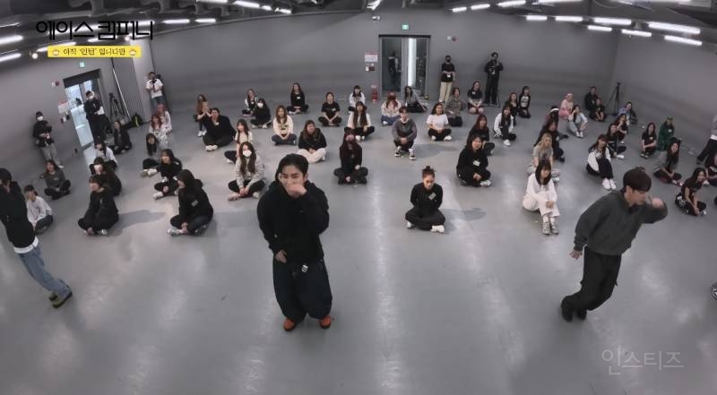 팬 56명이랑 같이 춤 연습한 최초의 남자 아이돌 그룹.jpg | 인스티즈