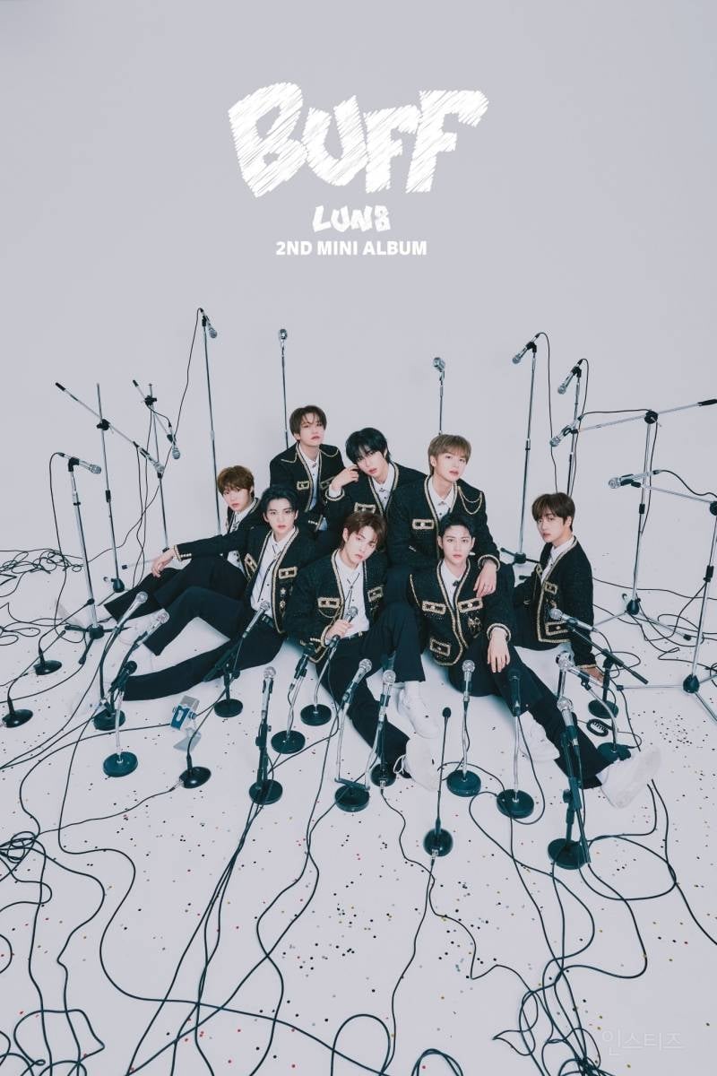 데뷔 1년차에 미모 리즈 찍고 있는 남돌 | 인스티즈