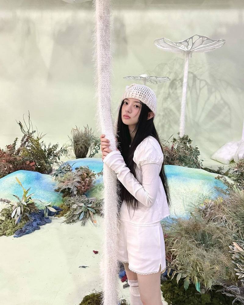 청순한 얼굴이랑 잘 어울린다는 하이브 신인 걸그룹 멤버 | 인스티즈