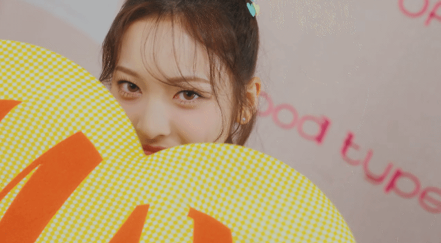 [잡담] 더뮤즈 엔터에서 데뷔하는 첫 걸그룹 리센느 (RESCENE) 멤버들 보고 가세요! 💙💚💜💛🖤 | 인스티즈