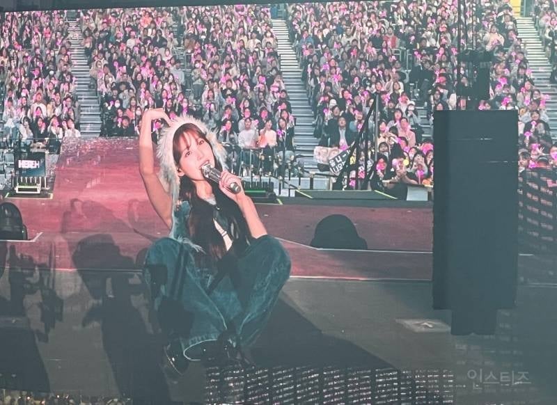 어제자 아이유 콘서트 전광판jpg | 인스티즈
