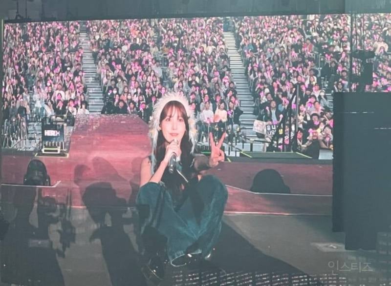 어제자 아이유 콘서트 전광판jpg | 인스티즈