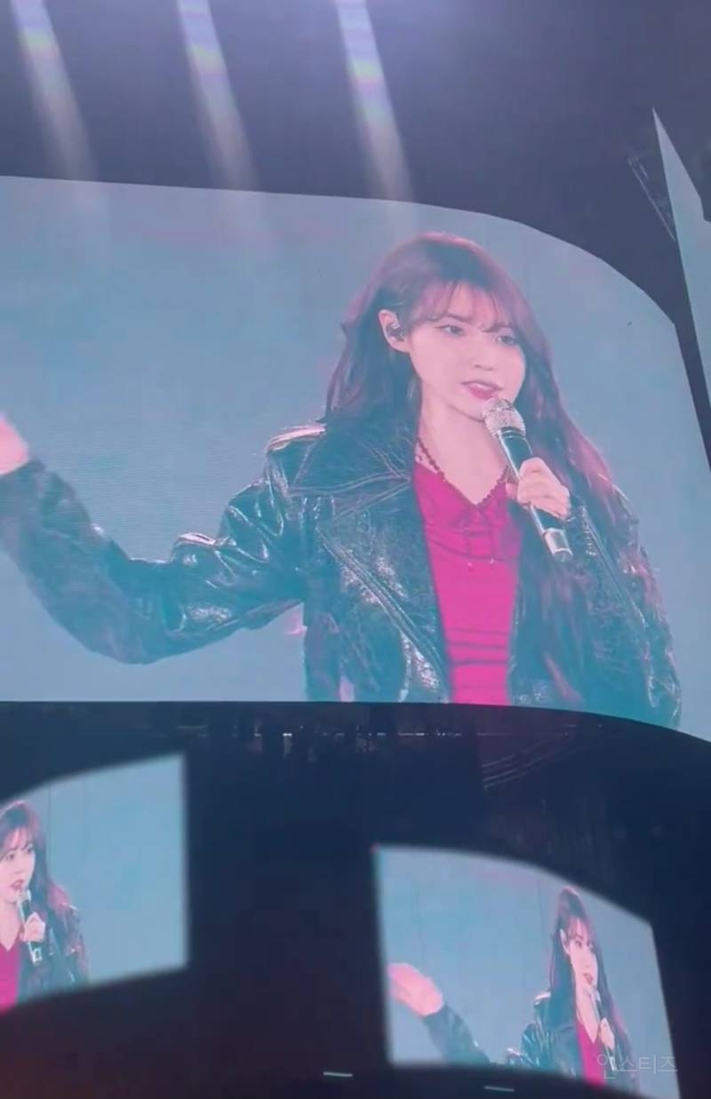 어제자 아이유 콘서트 전광판jpg | 인스티즈