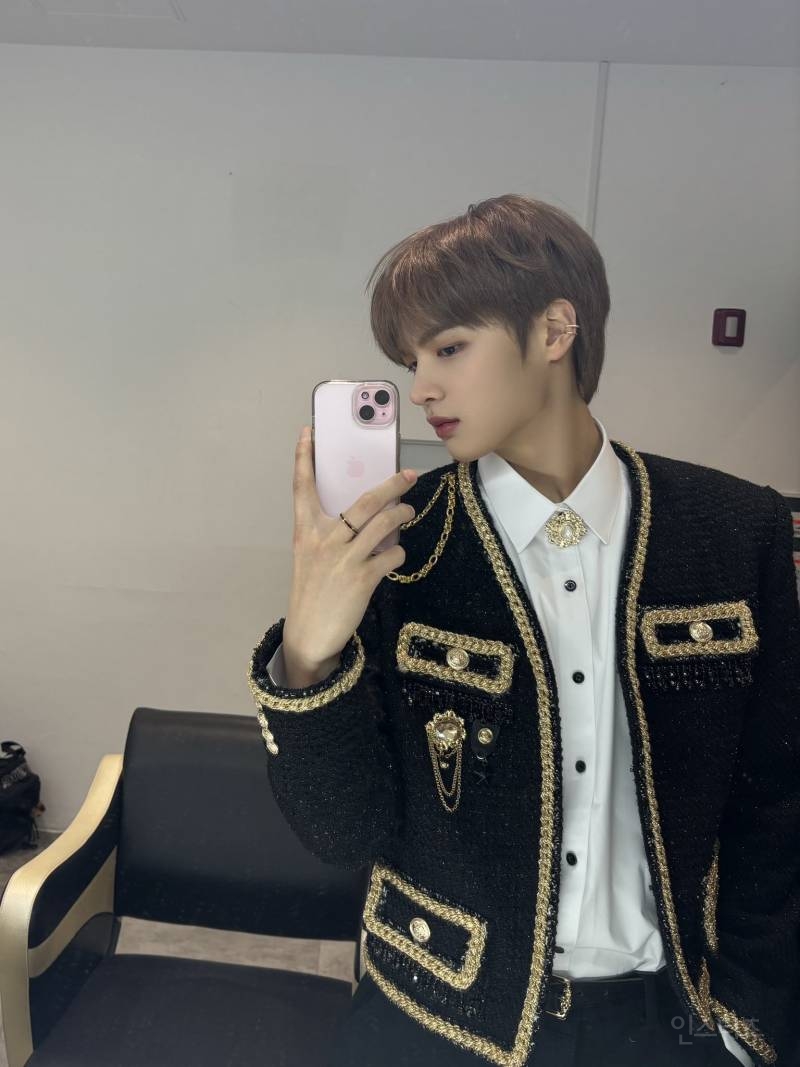 흑발파 민심 흔들고 있는 신인 남돌.jpg | 인스티즈