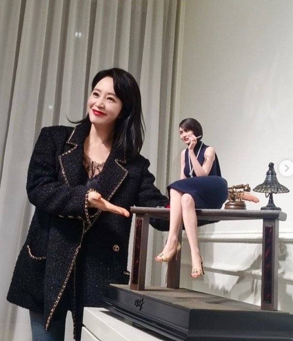 현재 출시되자마자 품절된 김혜수 피규어.JPG | 인스티즈