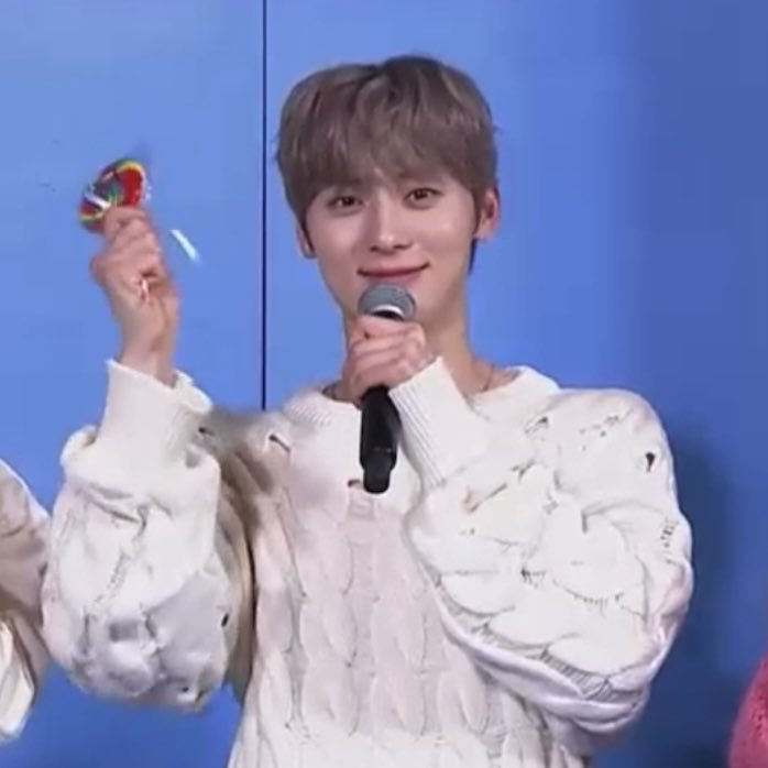 [잡담] 백현님 콘서트 간거 민현이같은데...! | 인스티즈