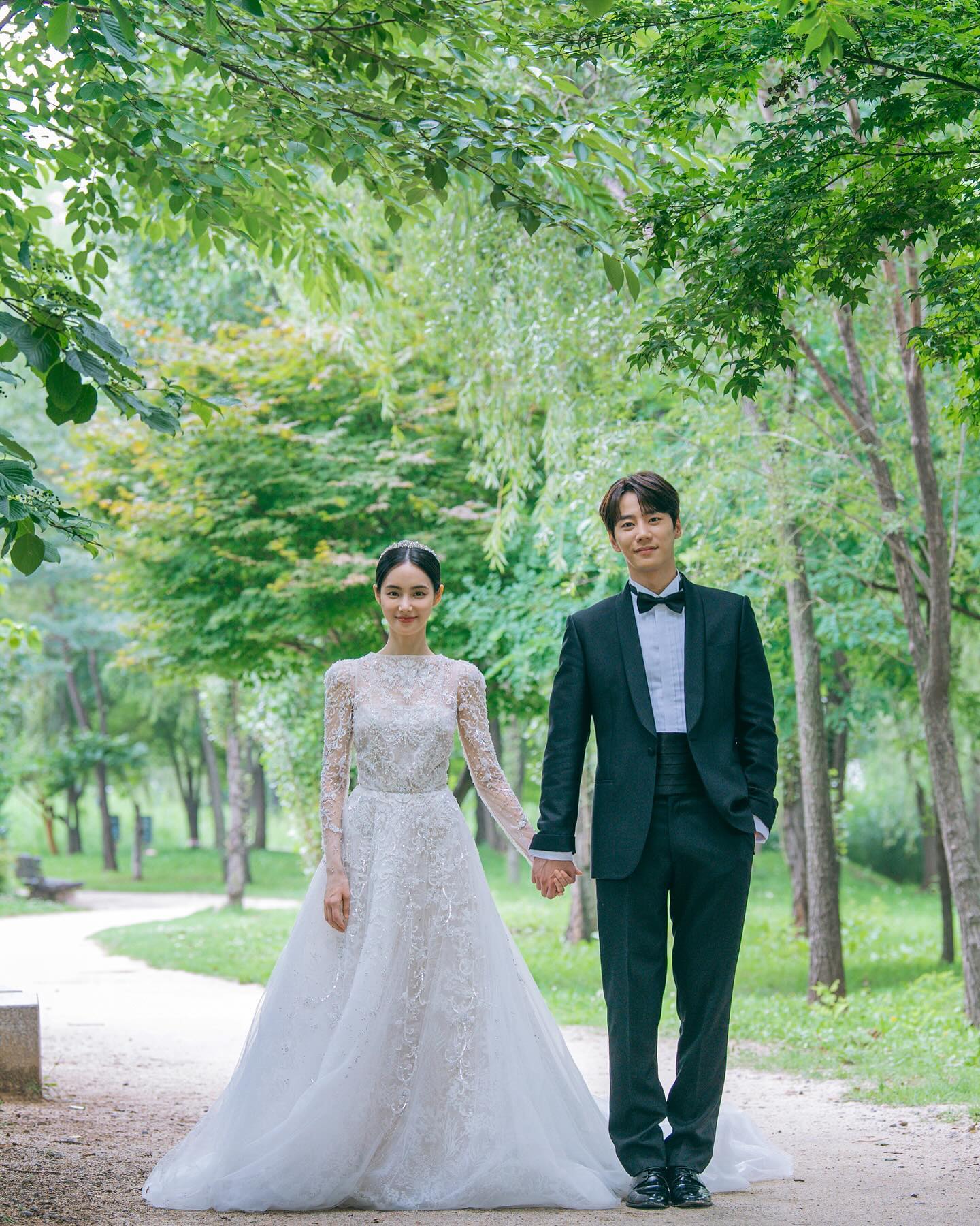 [잡담] 이준영 홍수주 웨딩사진 개잘찍었다(로얄로더) | 인스티즈
