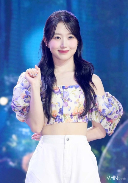 [정보/소식] 'JYP 공채 코미디언' 엔믹스 해원, 슈화 이어 '워크돌' MC 맡는다 | 인스티즈
