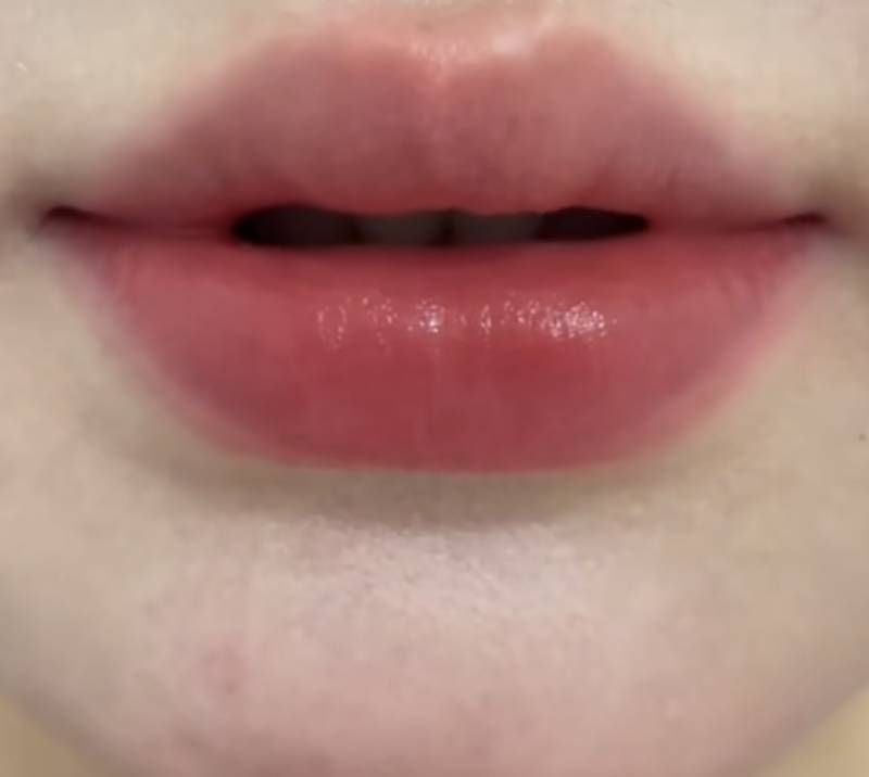 [잡담] 이거 색 최대한 비슷한 립제품 아는사람ㅜㅠㅜㅜ | 인스티즈