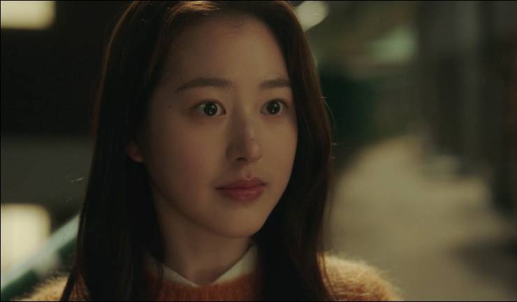 (앉을 자리 없음 주의) 전학 온 날, 앉고 싶은 자리 고르기.jpg | 인스티즈