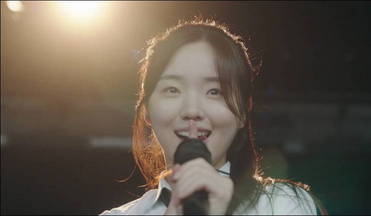 (앉을 자리 없음 주의) 전학 온 날, 앉고 싶은 자리 고르기.jpg | 인스티즈